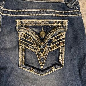 Vigoss New York Boot Cut jeans with embellished pockets